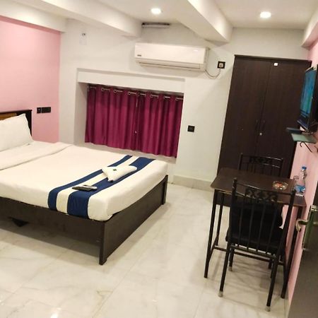 Hotel Ucs 加尔各答 外观 照片