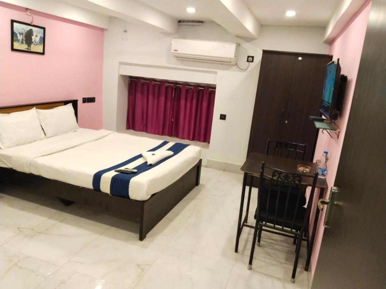 Hotel Ucs 加尔各答 外观 照片