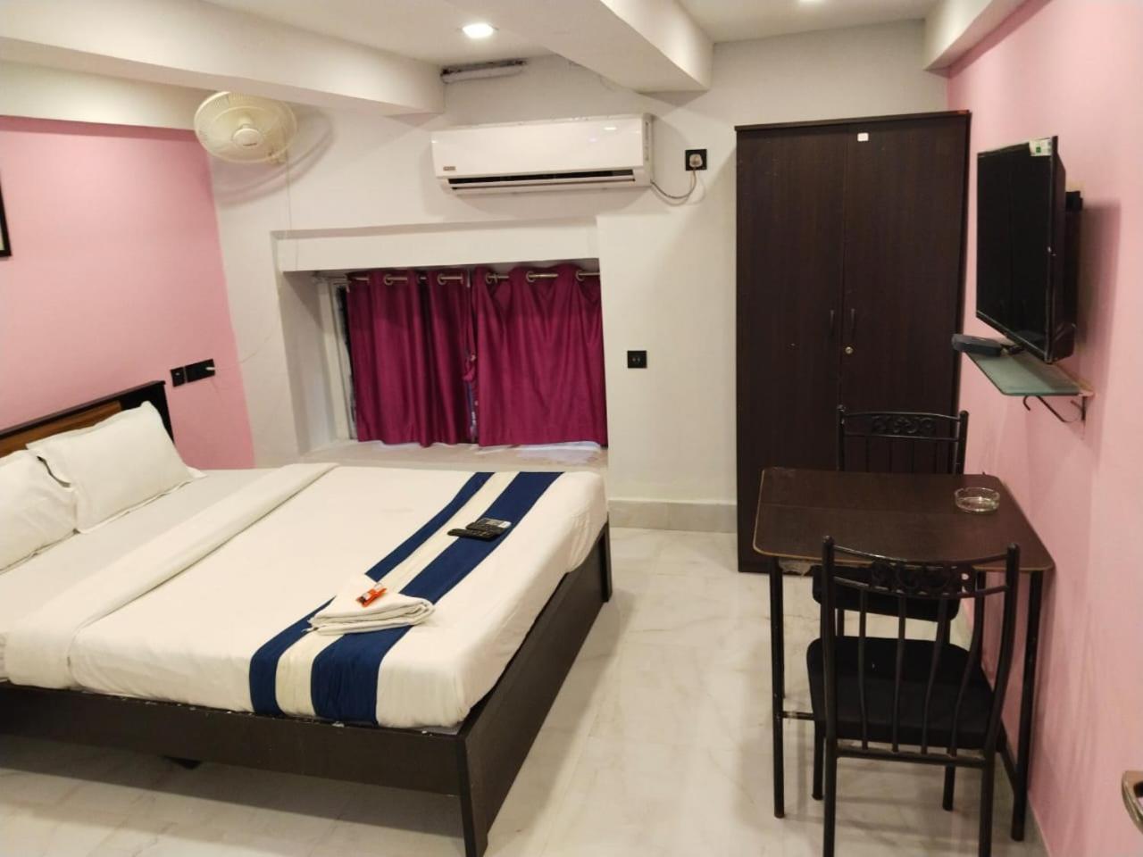 Hotel Ucs 加尔各答 外观 照片